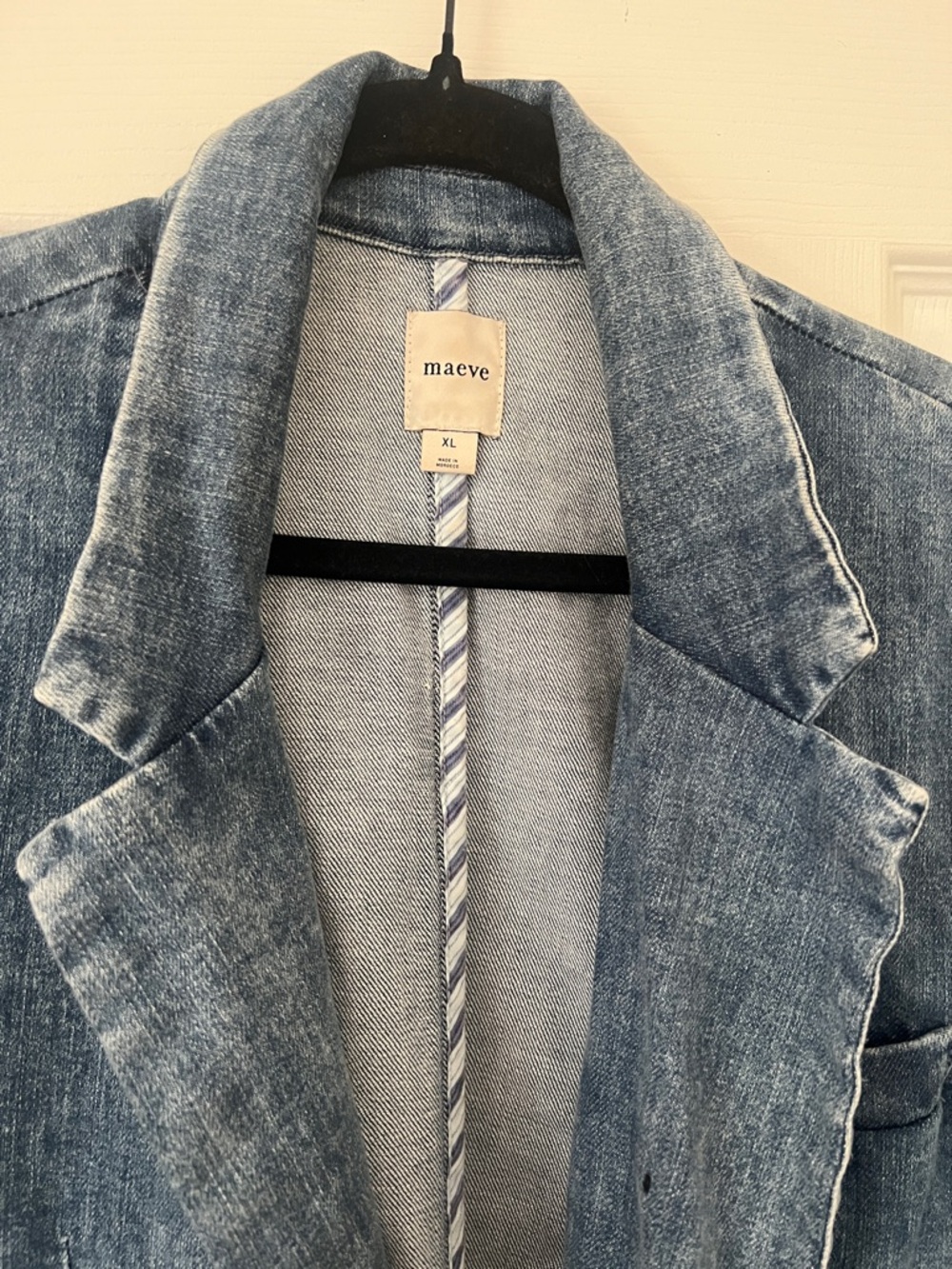 Anthropologie- Maeve Distressed Light Blue Denim Blazer - Picture 2 of 12